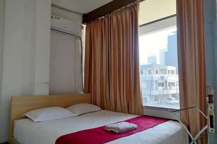 Room 17 of 21