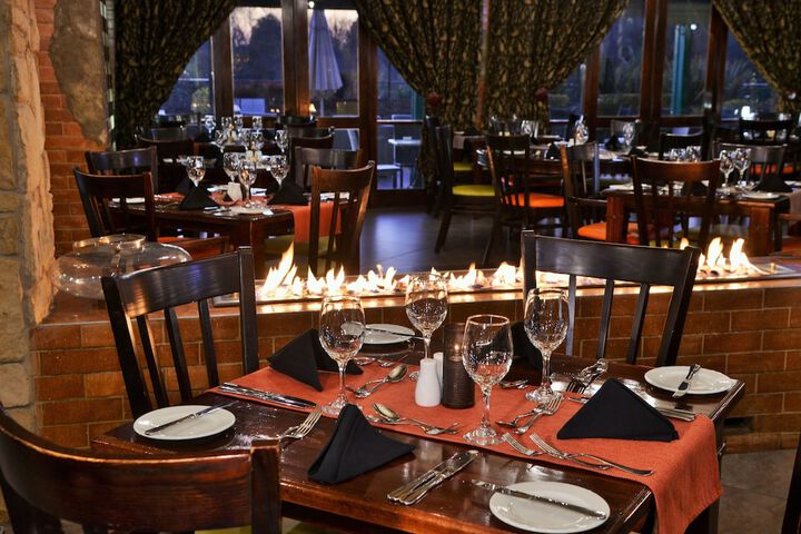 Dining 69 of 156