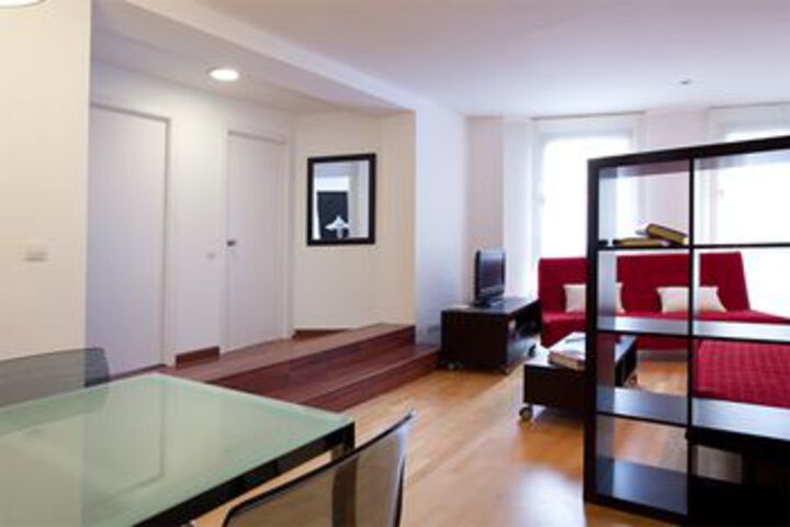 Room 16 of 19