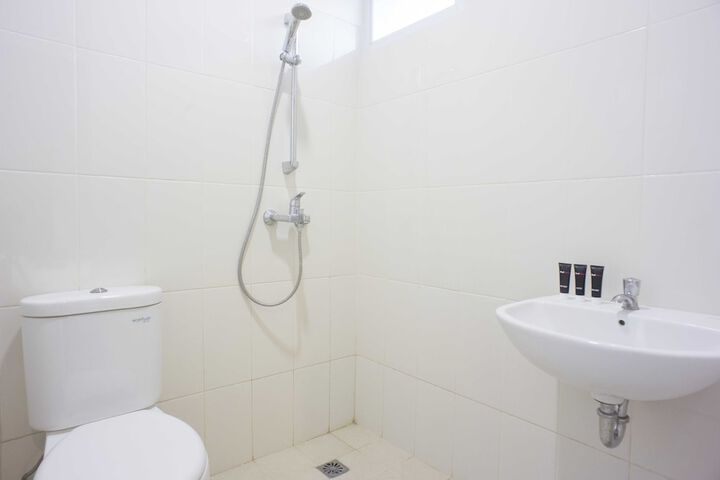 Room 5 of 14
