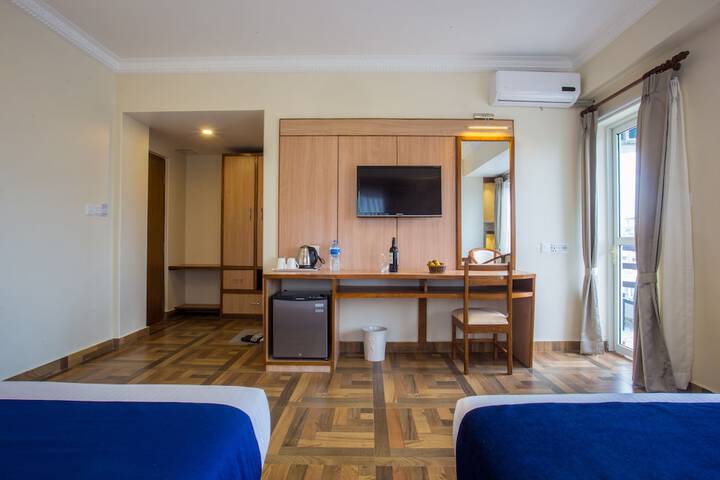 Room 27 of 50