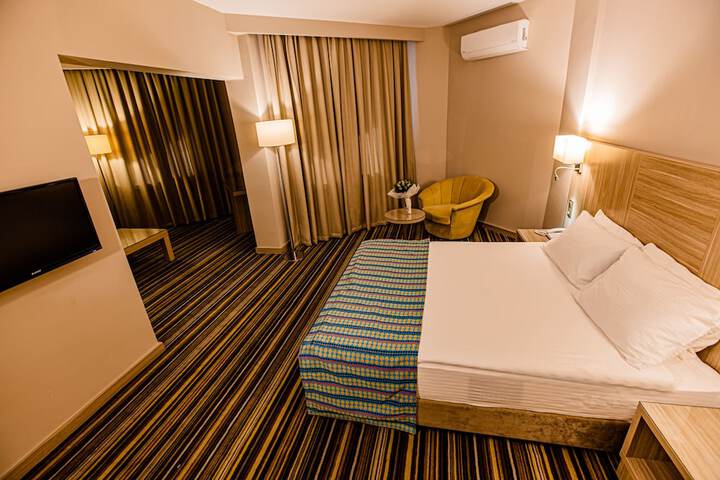 Room 41 of 66