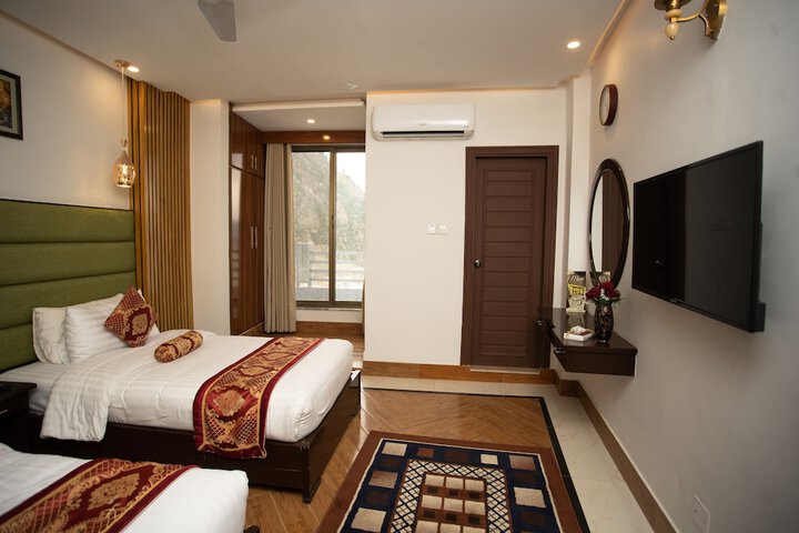 Room 14 of 43
