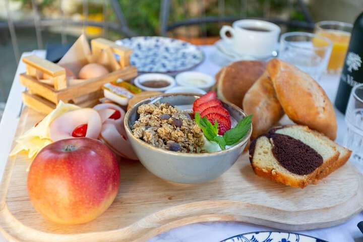 Breakfast/Coffee Service 48 of 60