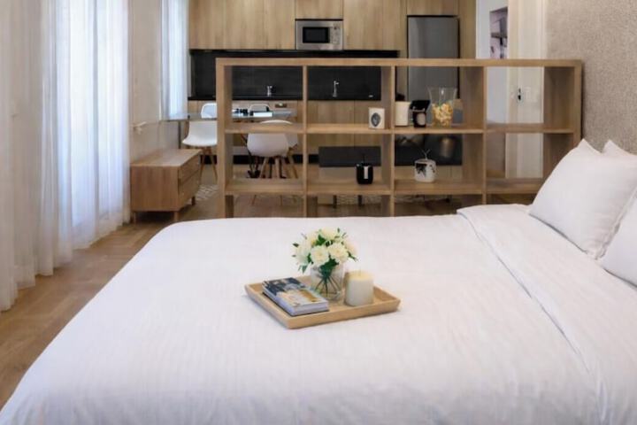 Room 2 of 71