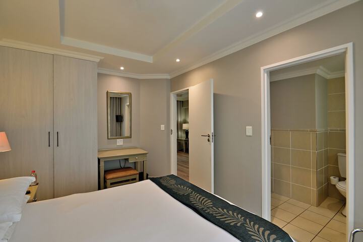 Room 8 of 20