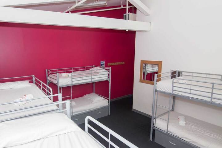 Room 26 of 51