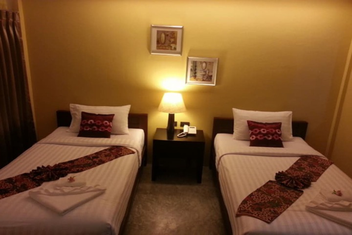 Room 70 of 124