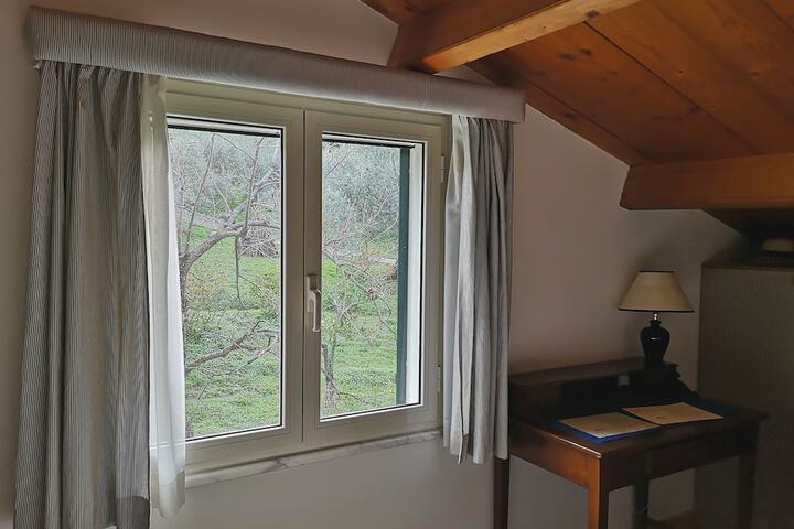 Room 25 of 73
