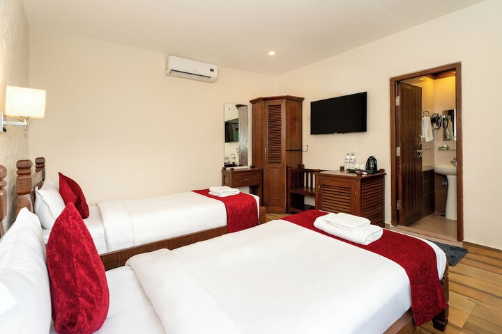 Room 15 of 60