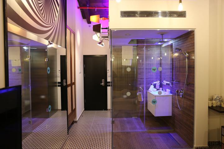 Room 21 of 67