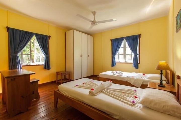 Room 3 of 64