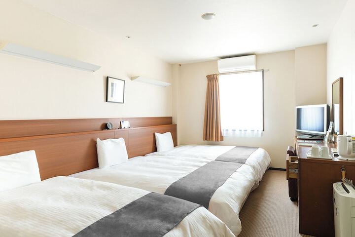 Room 12 of 72