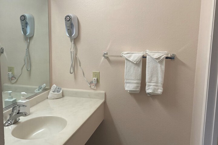 Room 104 of 135