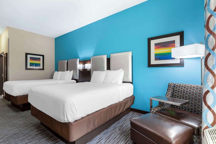 Room 4 of 35