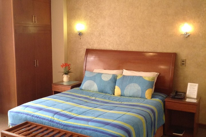 Room 8 of 20