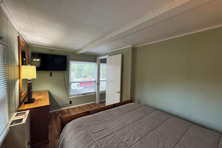 Room 71 of 115