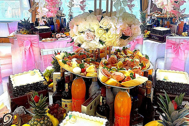 Dining 158 of 208