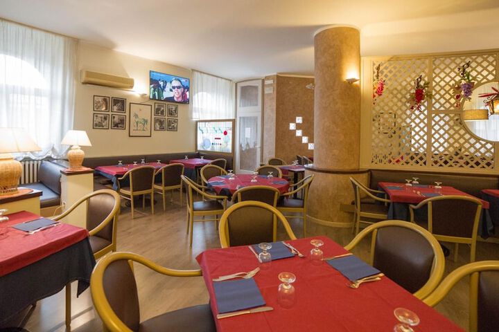Dining Photos