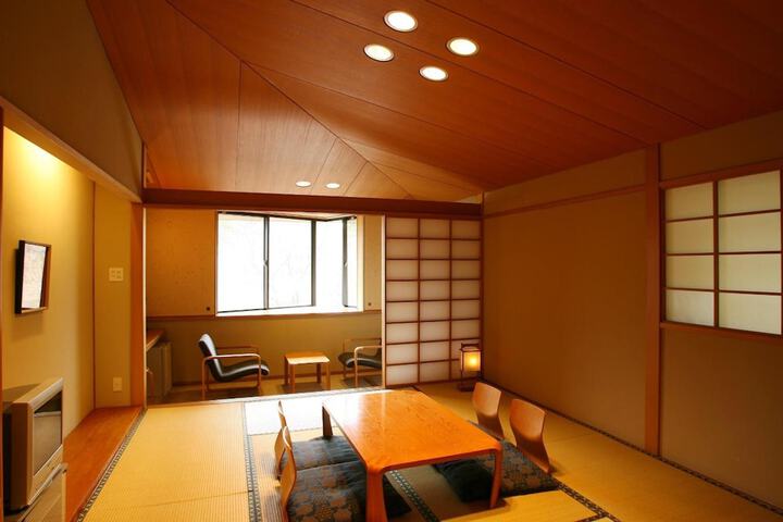 Room 12 of 45