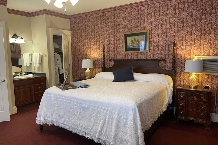 Room 35 of 67