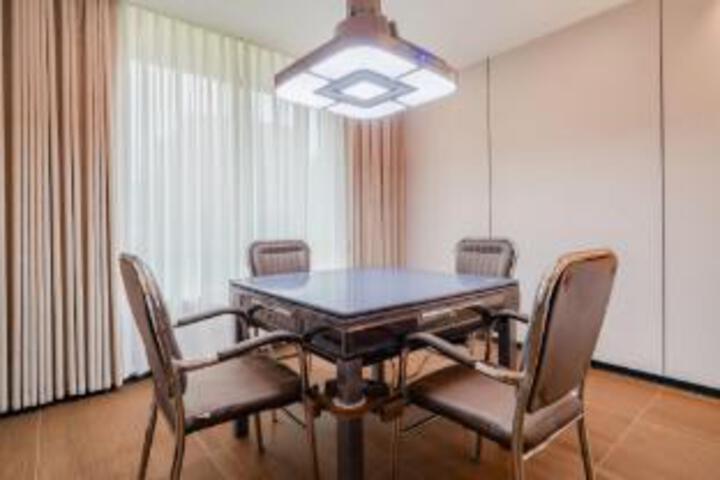 General 8 of 23