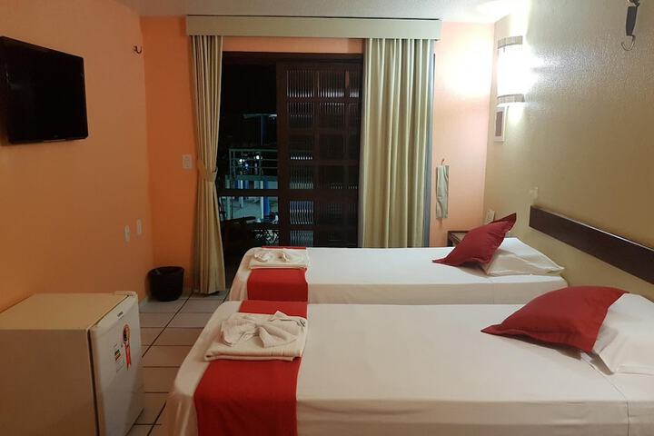 Room 11 of 36