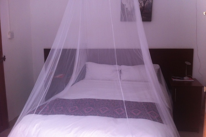 Room 8 of 94