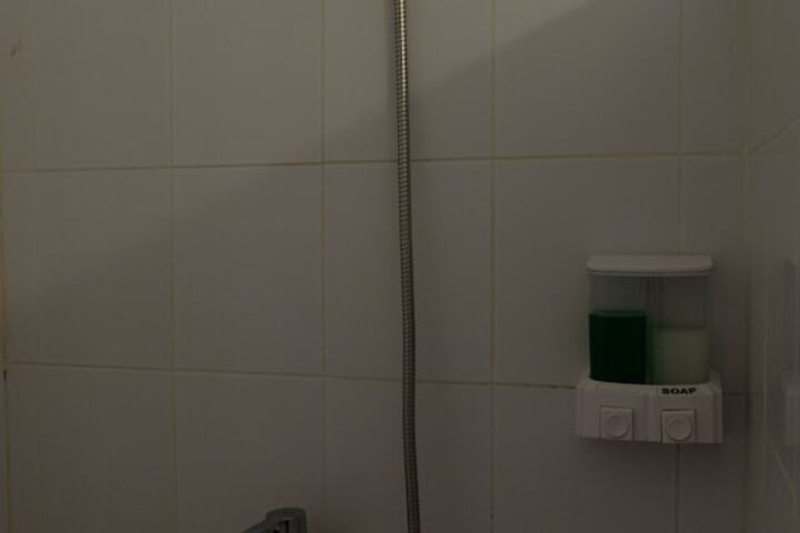 Room 10 of 13