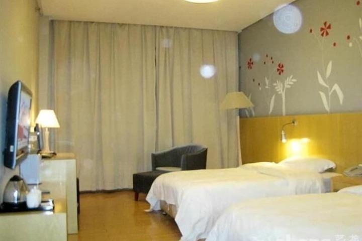 Room 19 of 27