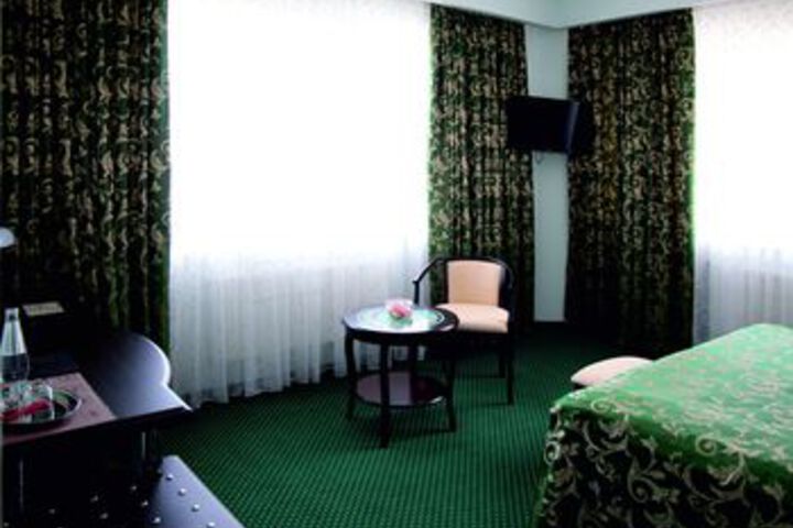 Room 64 of 114
