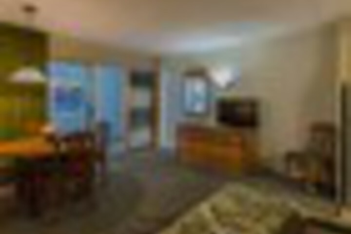 Room 137 of 216