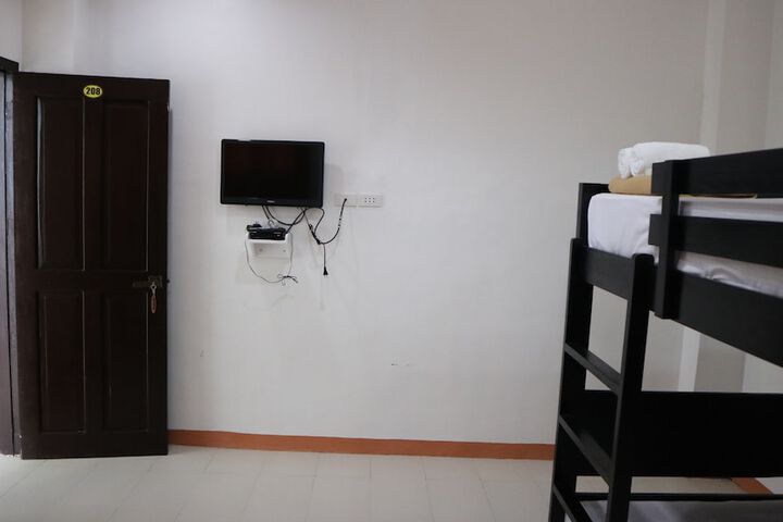 Room 15 of 49