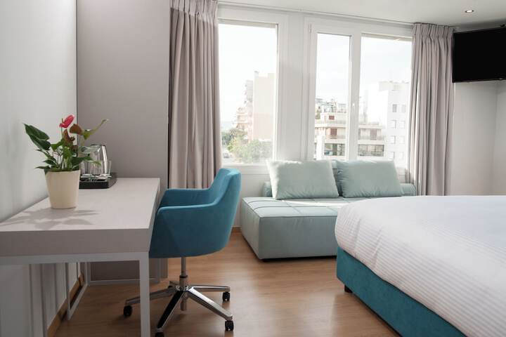 Room 15 of 37