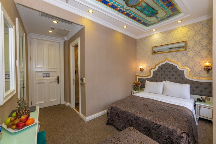 Room 42 of 87