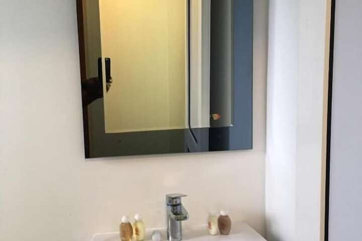 Room 10 of 22