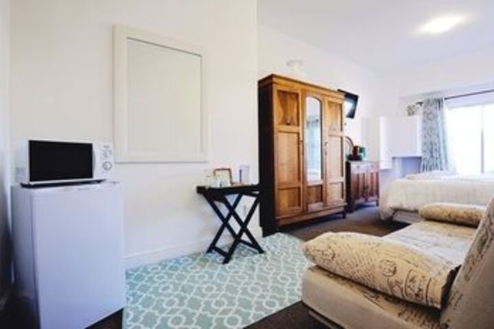 Room 25 of 40