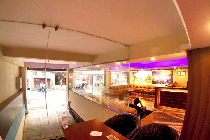 Business Center 53 of 61
