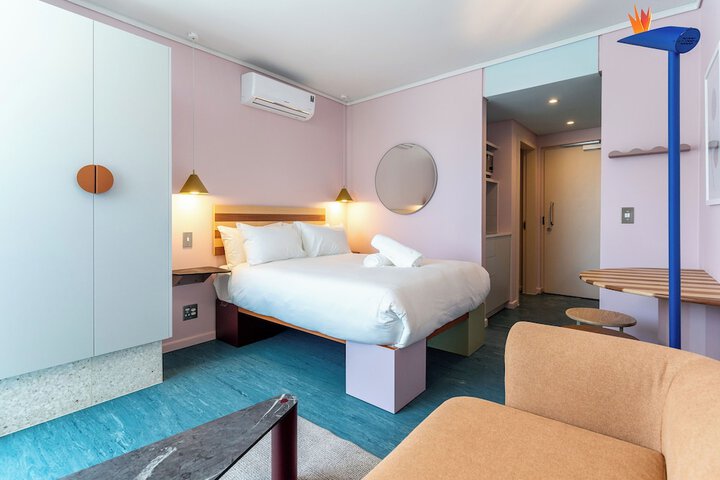 Room 45 of 104