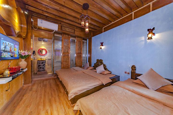 Room 1 of 31
