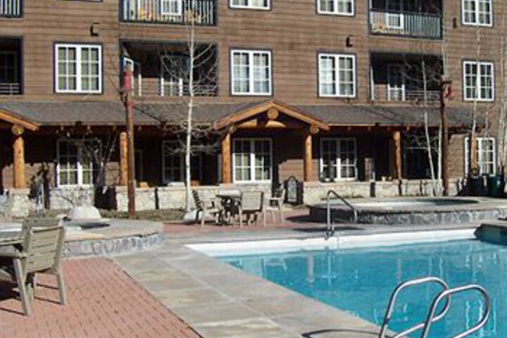 Pool 9 of 10