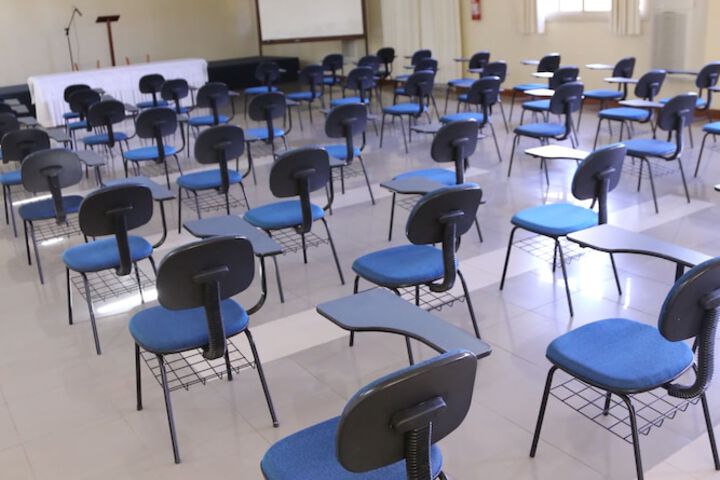 Room 72 of 108