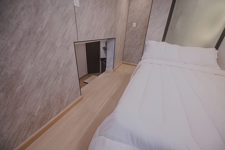 Room 36 of 95