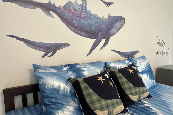 Room 2 of 6