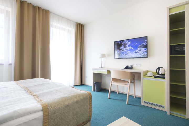 Room 13 of 116