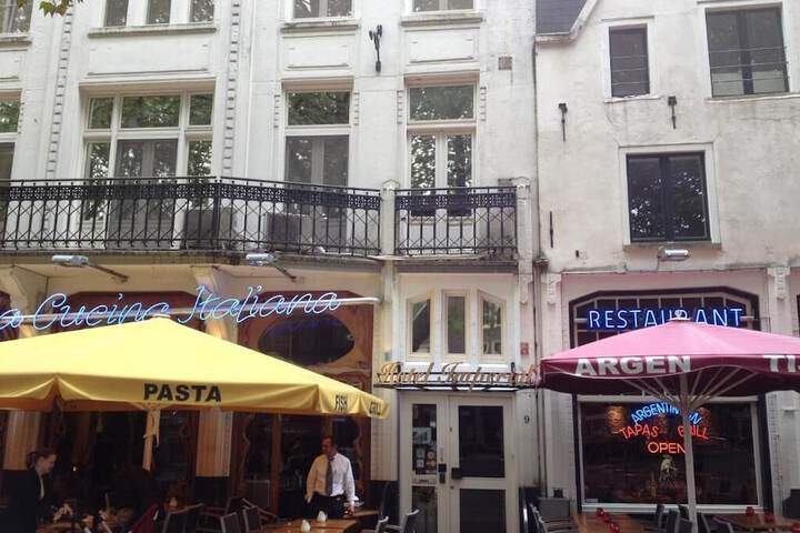 Exterior of Imperial Hotel Rembrandtplein