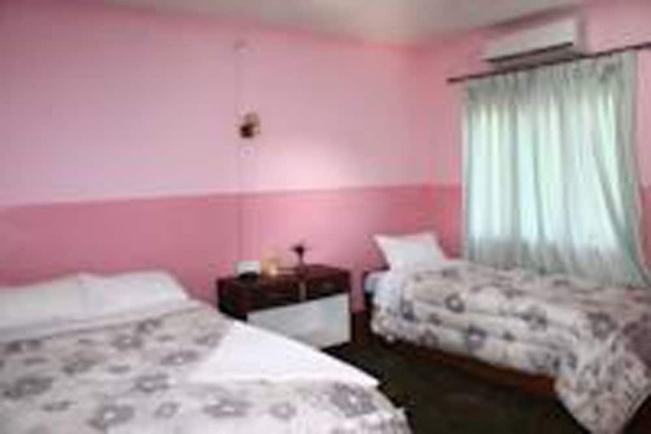 Room 3 of 37