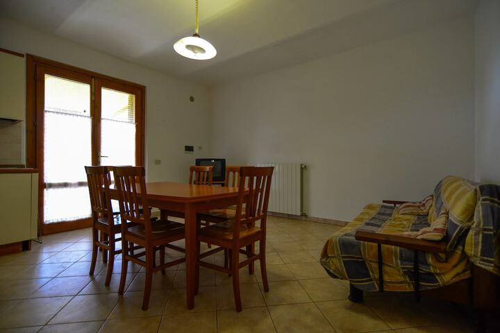 Room 18 of 32