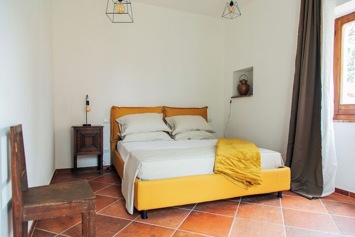 Room 3 of 22