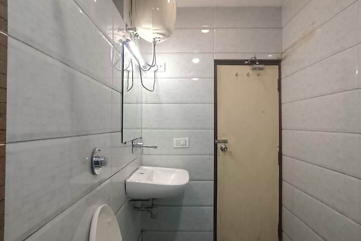 Room 22 of 32